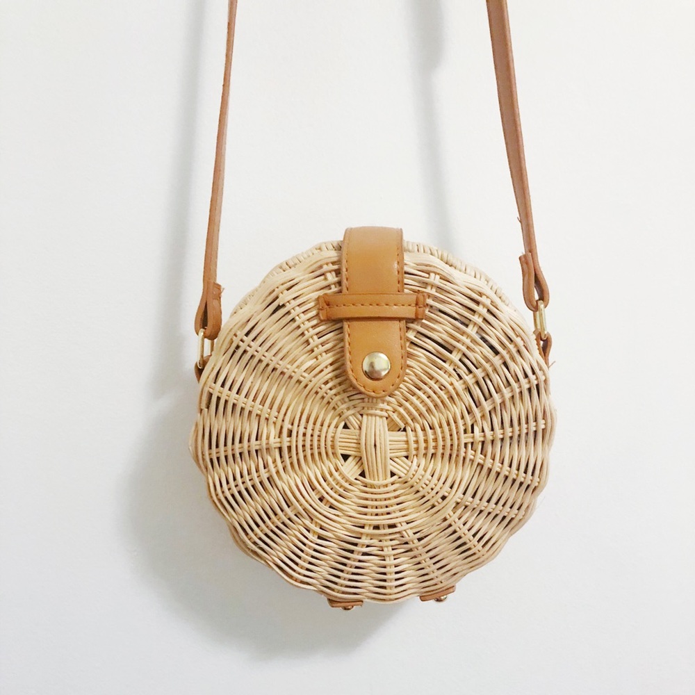 Round Rattan Purse